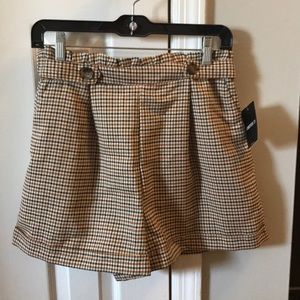 Forever 21 Plaid Paperbag shorts. Cream/rust